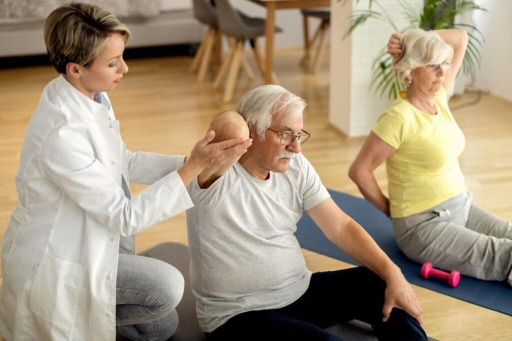 Actividades de fisioterapia y rehabilitación en los mayores - PexLearning